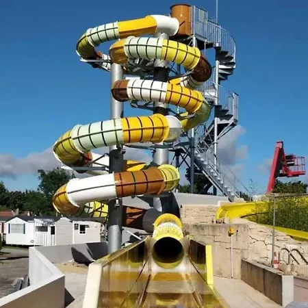 4 Etoiles - Parc Aquatique - Ccbahfb